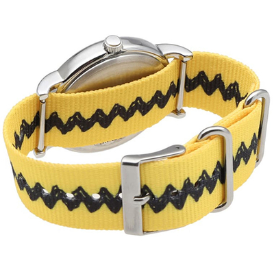 Orë dore Timex Weekender x Peanuts: Charlie Brown TW2R41100