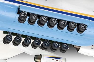 Model avioni Revell Antonov An-225 Mriya, shkalla 1:144, 227 pjesë, i bardhë