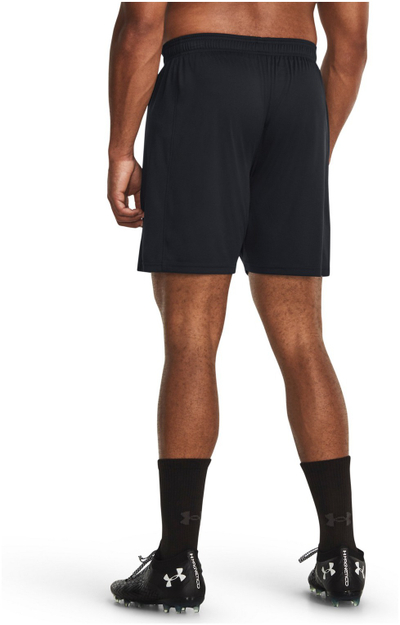 Pantallona të shkurtra sportive Under Armour Challenger Knit, meshë, tharje e shpejtë, të zeza
