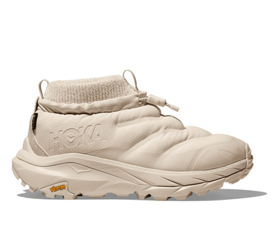 Atlete lifestyle për femra HOKA Kaha 2 Frost Moc GORE-TEX, membrane GORE-TEX, taban Vibram Megagrip, në ngjyrë Oat Milk Sesame