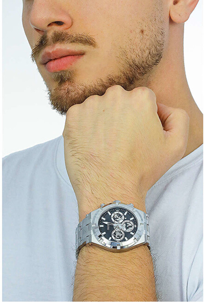 Рачен часовник Guess Continental GW0260G1