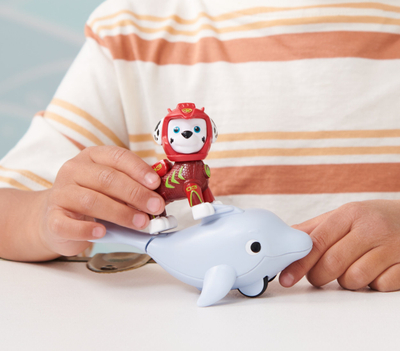 Lodër figurë Paw Patrol Aqua Pups Marshall me delfin, set 2 pjesë, e kuqe