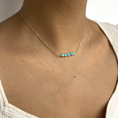 Varëse femrash Alisia Decent AL3867, e veshur me ar, me gur turkezi
