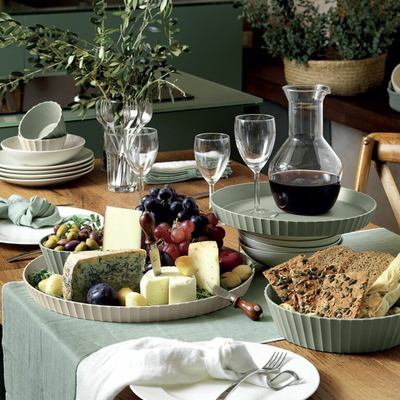 Tabaka rrumbullake plastike, 40 cm, rozë mat