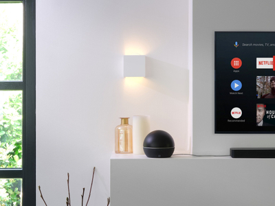 Внатрешна ТВ антена One For All Design Line DVB-T2, 4K Ултра HD, филтер 3G 4G 5G, црна