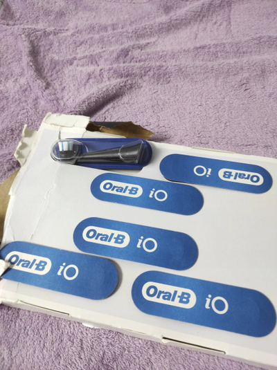 Kokë furçe rezervë Oral-B iO Gentle Clean, pastrim i butë, për mishra të ndjeshëm, e bardhë