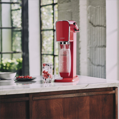 Makinë për bërjen me gaz të ujit SodaStream Red Art, me bombol dhe shishe 1L, e kuqe