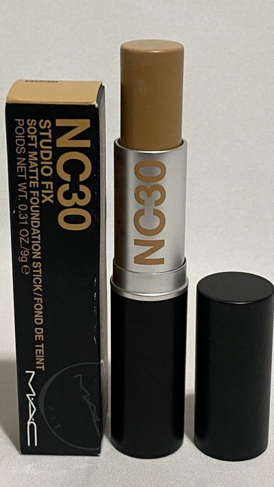 Fondatinë stik MAC Studio Fix Stick Foundation NC30, 9g, për lëkurë me ton neutral