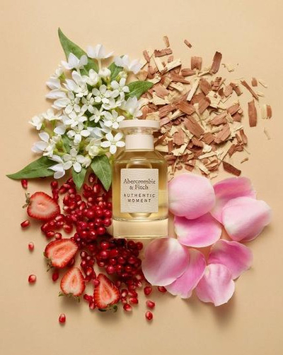 Abercrombie & Fitch Authentic Moment Woman Eau de Parfum
