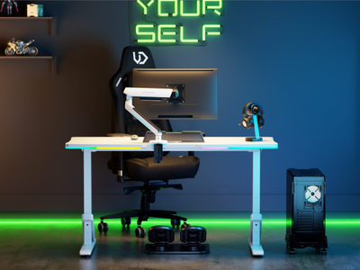 Tavolinë gaming ULTRADESK Iron Wei, skelet çeliku, drita LED, e zezë