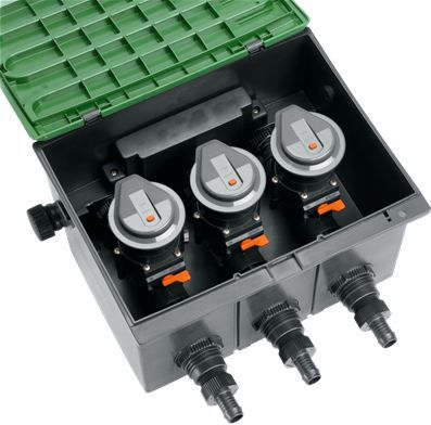 Kuti valvulash Gardena Automatic Valve Box V3 1255-29, për deri 3 valvula, për instalim nëntokësor, e zezë