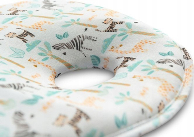 Ортопедско перниче за бебиња Sensillo Corrective Pillow Zoo, ергономско, памучен материјал, шарено