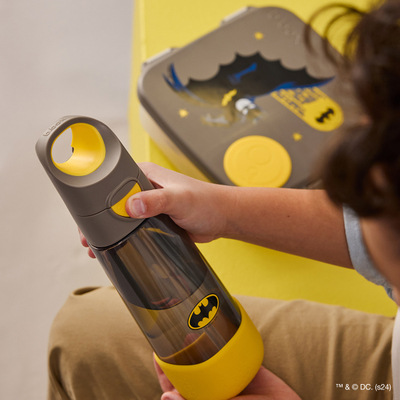 Shishe uji b.box Batman, me pipë, 600ml, gri verdhë