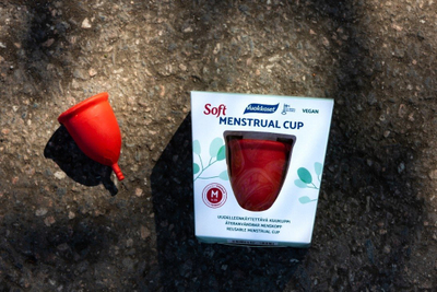Менструална купа Vuokkoset Red Cup S, медицински TPE, црвена