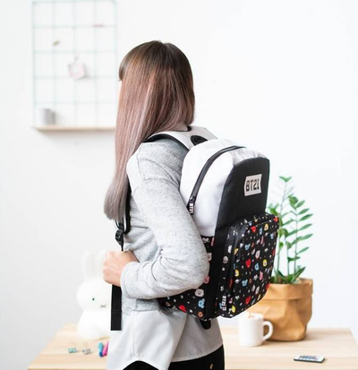 Çantë shkolle BT21 Cool Collection, me xhepa anash, lidhet me trolley, e zezë