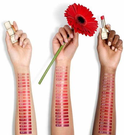 Кармин Guerlain KissKiss Shine Bloom, 95% природни состојки, висок сјај, розов