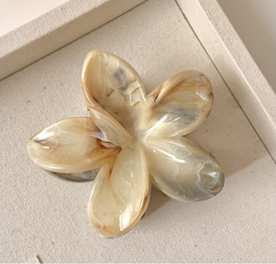 Kapëse flokësh Ecarla Flower SP348, XL 7.5 x 8 cm, beige
