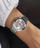 Orë për femra Guess, Argjendtë