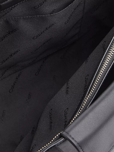 Çantë për femra Calvin Klein, e zezë