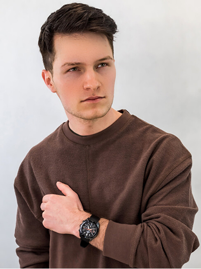 Orë për meshkuj Edifice Momentum Classic Sporty Chronograph, e zeë