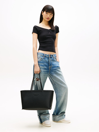 Çantë tote Tommy Jeans Must Bag AW0AW18455, poliuretan, e zezë
