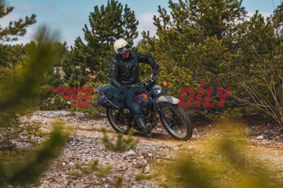 Helmetë moto CASSIDA Eso Forty Nine, e hapur neo retro, krem e zezë, 2026