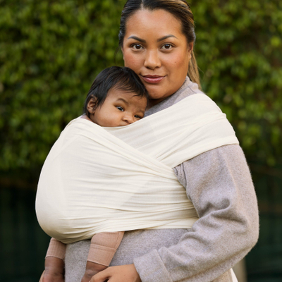 Maramë mbajtëse Ergobaby Aura Sustainable Knit, material i lehtë Tencel, krem