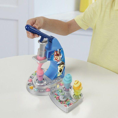 Dyqan i akulloreve lodër Hasbro Play-Doh E6688