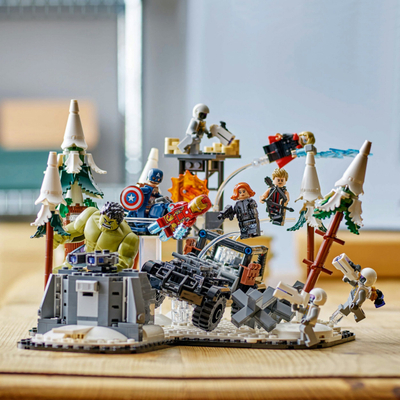Set ndërtimi Marvel Avengers Age of Ultron, me minifigura super heronj, shumëngjyrësh