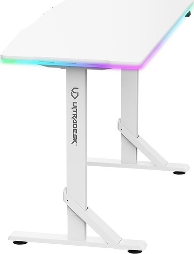 Tavolinë gaming ULTRADESK Iron Wei, skelet çeliku, drita LED, e zezë