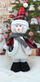 Figurinë zbukuruese Saska Christmas Snowman, 50 cm, e bardhë kuqe zi