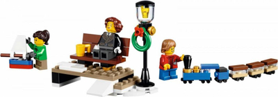 Set lodër LEGO Creator Expert Winter Holiday Train 10254, 734 pjesë, 12+, shumëngjyrësh