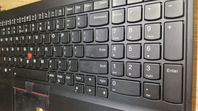 Tastierë laptopi Lenovo ThinkPad Mars 1.0, me C Cover, me drita, layout EURO ENG, numerike, e zezë