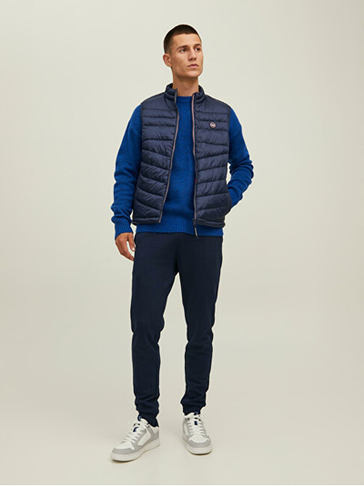 Елек Jack&Jones 12211790 Темно сино сако Детали: КОНТРАСТЕН ПАТЕНТ