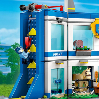 Set LEGO® City 60372 Police Academy, 823 pjesë