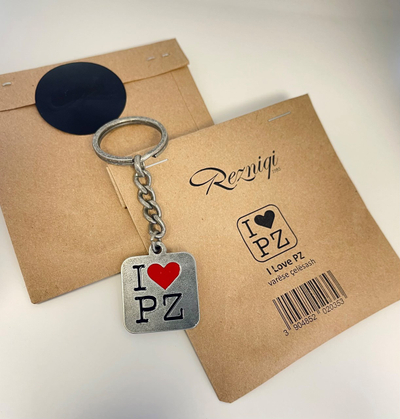 Varëse çelësash Rezniqi - “I Love PZ”, metalike e ngjyrosur me të kuqe dhe të zezë