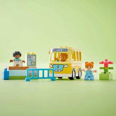 Lodër ndërtime LEGO Duplo The Bus Ride 10988, set autobusi, 2+ vjeç, i verdhë