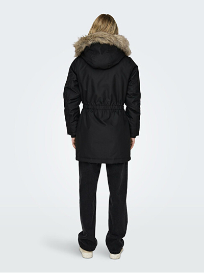 Xhaketë ONLY ONLIRIS 15304625 Black