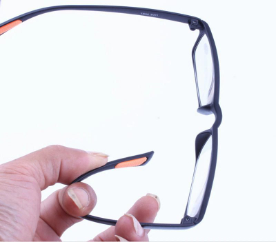 Syze optike me dioptri 1.0, kornizë elastike, të zeza