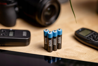 Bateri rikarikueshme Newell NiMH AAA, 950mAh, set 4 copë, e zezë me blu
