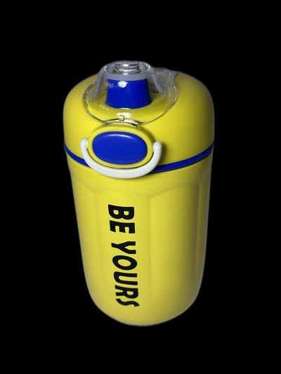 Shishe per lengje 420ml , e zezë , rozë , e bardhë , jeshile dhe e verdhë . UNIMIKS