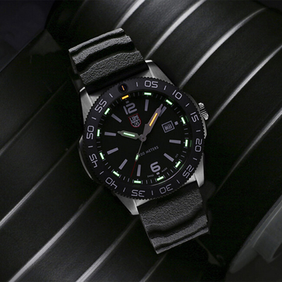 Orë dore Luminox Sea Pacific Diver XS.3121