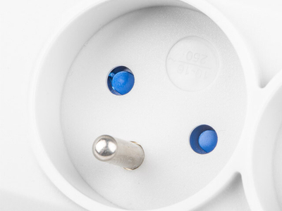Kabllo vazhduese Armac Multi M3, 3x priza, FR, çelës, 3 m, e hirtë