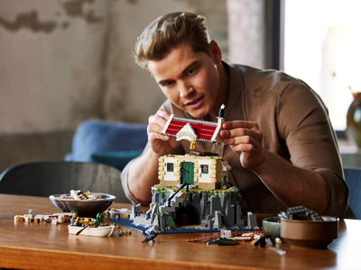 Set ndërtimi LEGO Ideas Motorized Lighthouse 21335, motor i motorizuar, mbi 2000 pjesë, shumëngjyrësh