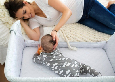 Krevat anësor për bebe Lionelo Theo, me rrota, deri 9 kg, gri