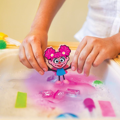 Lodër ndijimore me drita Glo Pals Sesame Street Abby Cadabby, për banjë, multingjyrëshe