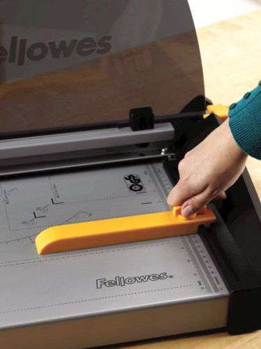 Fellowes Plasma A4 Гилотина за Сечење