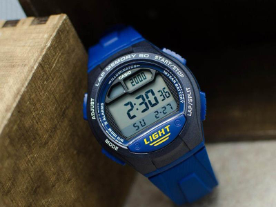 Orë dore Casio W 734-2A
