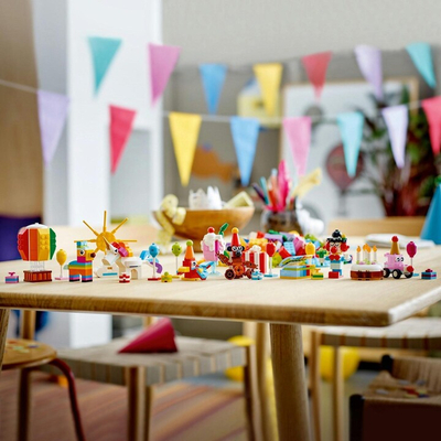Set LEGO® Classic 11029 Creative party box, 900 pjesë