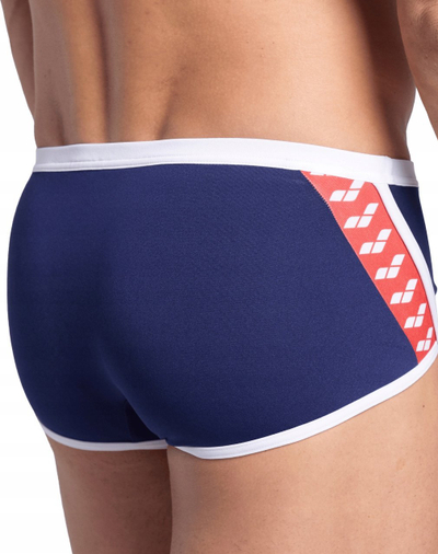 Breke noti Arena Icons Low Waist, MaxLife Eco, UV 50+, bleu e kuqe, S